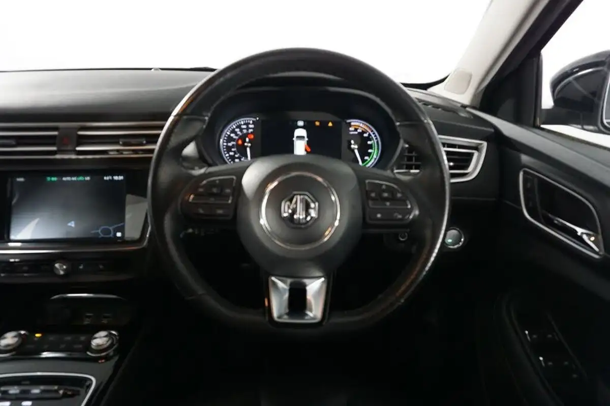 2022-mg-mg5-e-exclusive-ev-long-range-big-16