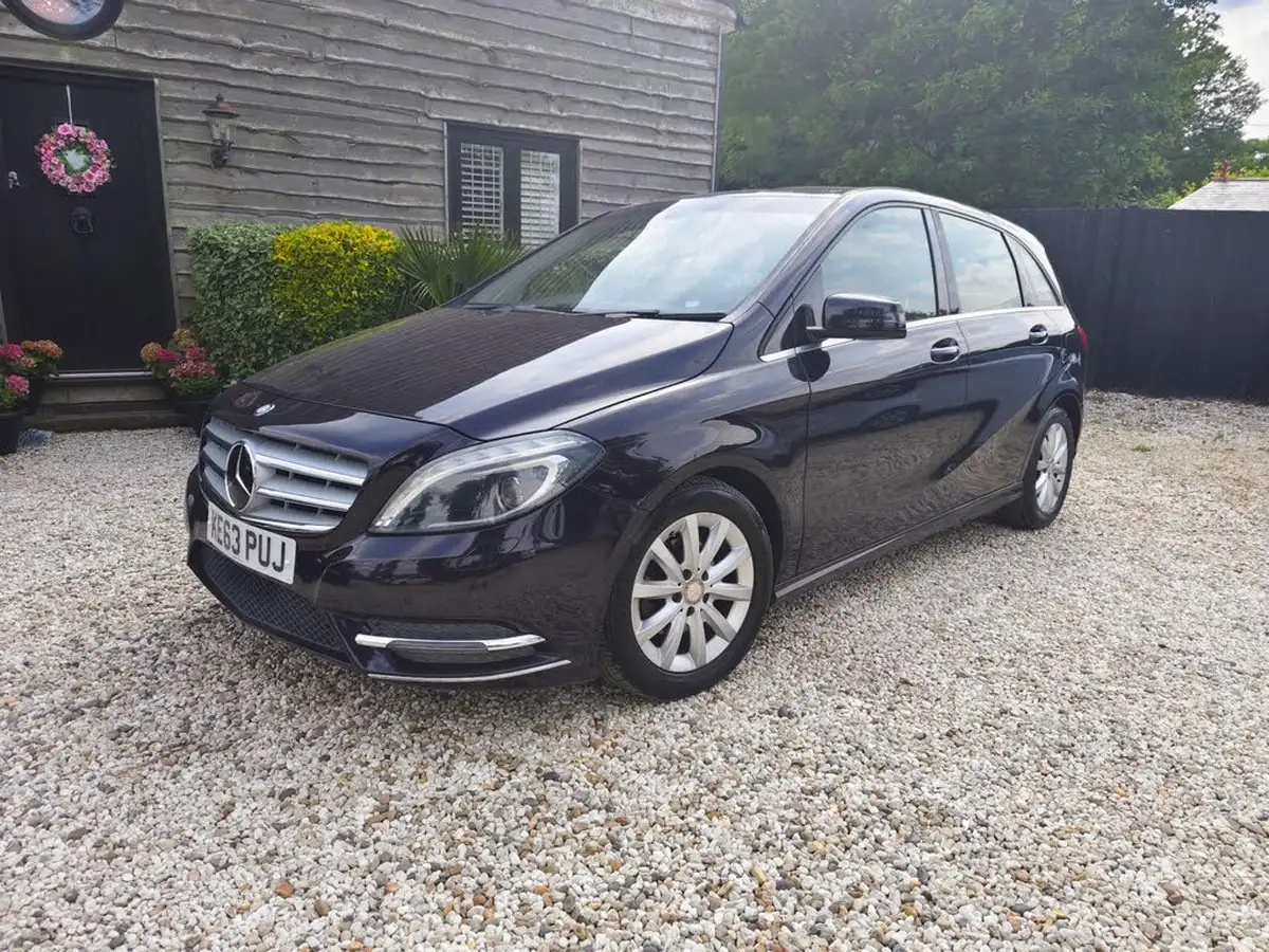 2014-mercedes-benz-b-class-big-4