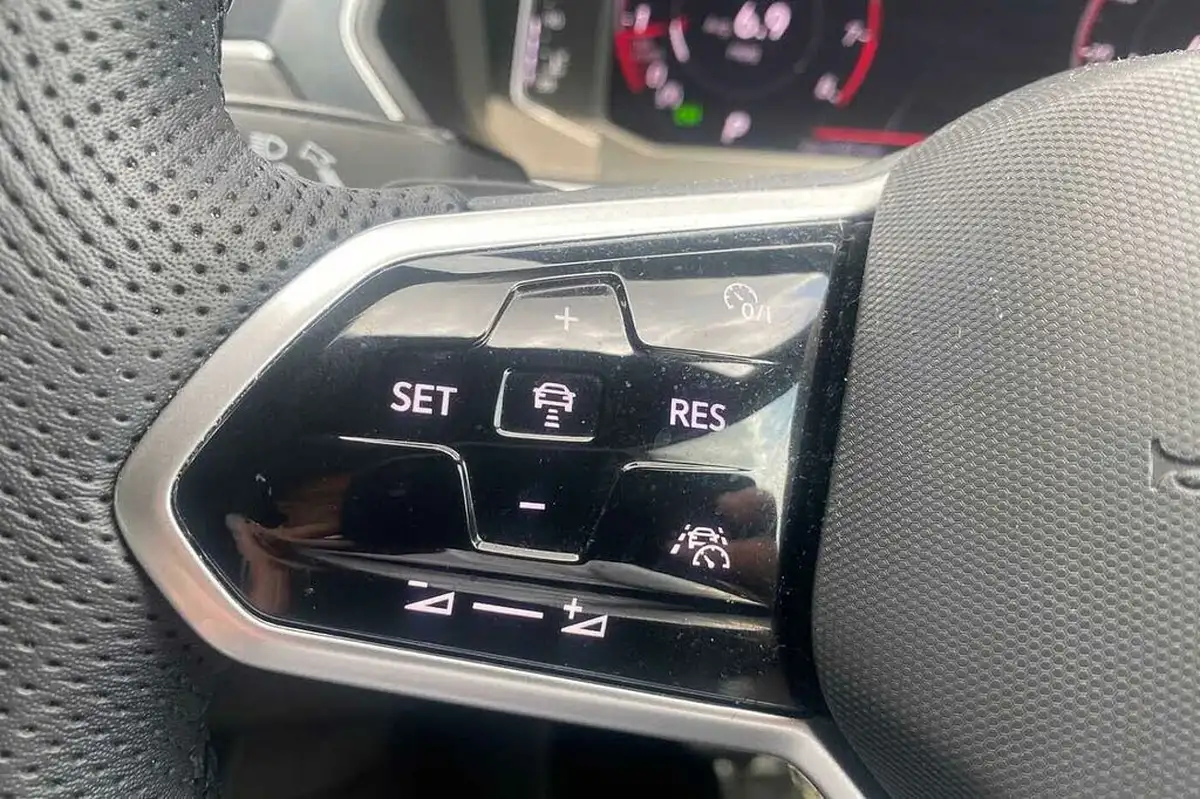 2022-volkswagen-tiguan-20-tsi-r-line-190ps-big-13