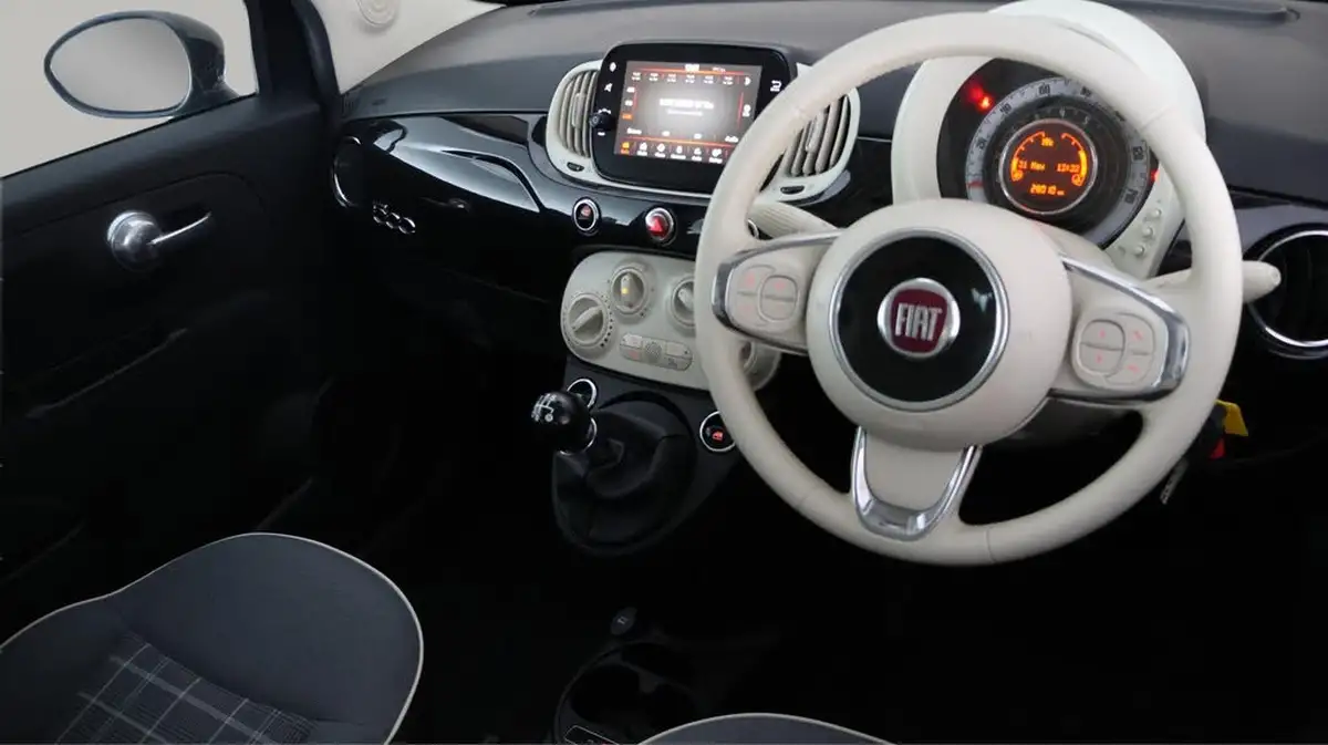 2020-fiat-500-12-lounge-big-8