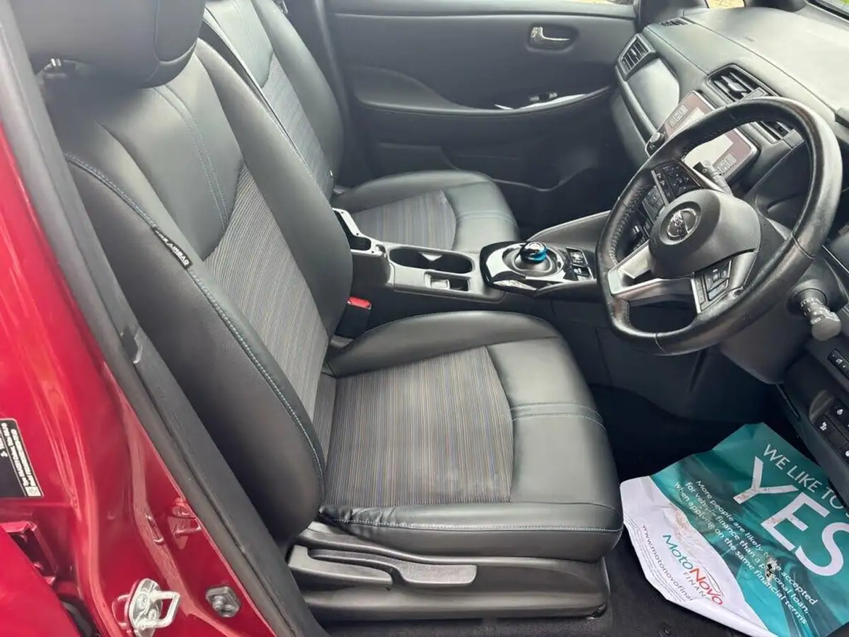 2020-nissan-leaf-e-e-n-tec-big-23