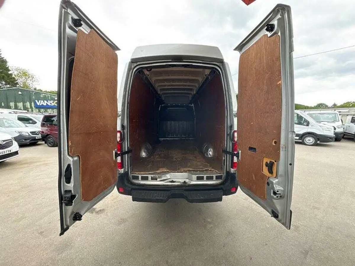 2018-vauxhall-movano-23cdti-l4h3-r3500-130pseu6-big-11