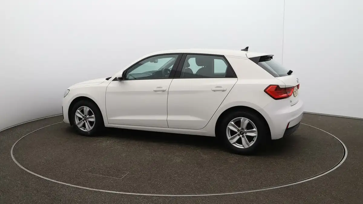 2022-audi-a1-10-25-tfsi-technik-big-38