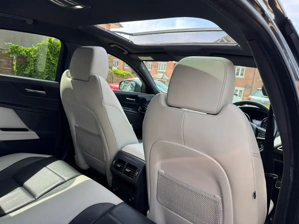 2016-jaguar-xe-30i-v6-sc-s-big-8