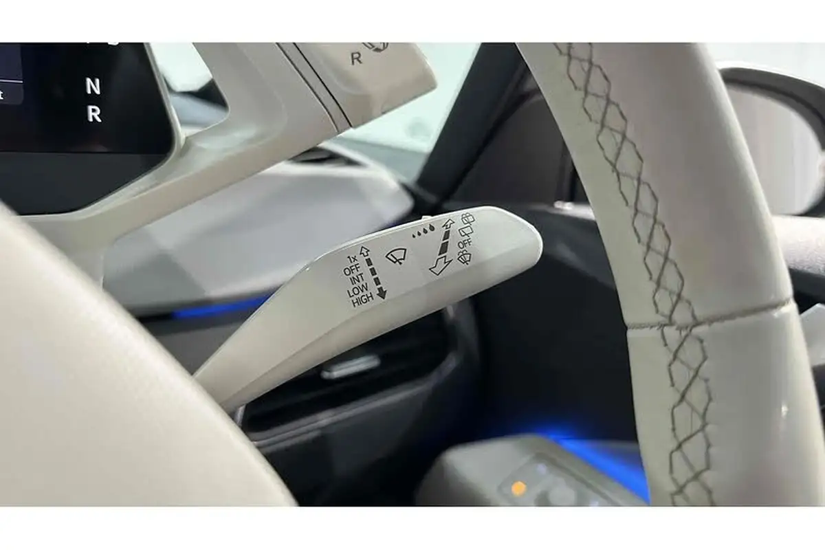 2021-volkswagen-id3-e-tour-big-30