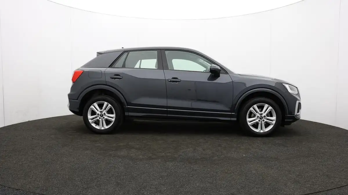 2021-audi-q2-15-35-tfsi-sport-big-42