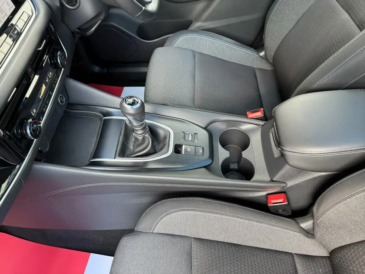 2022-nissan-qashqai-13-dig-t-n-connecta-140ps-big-56