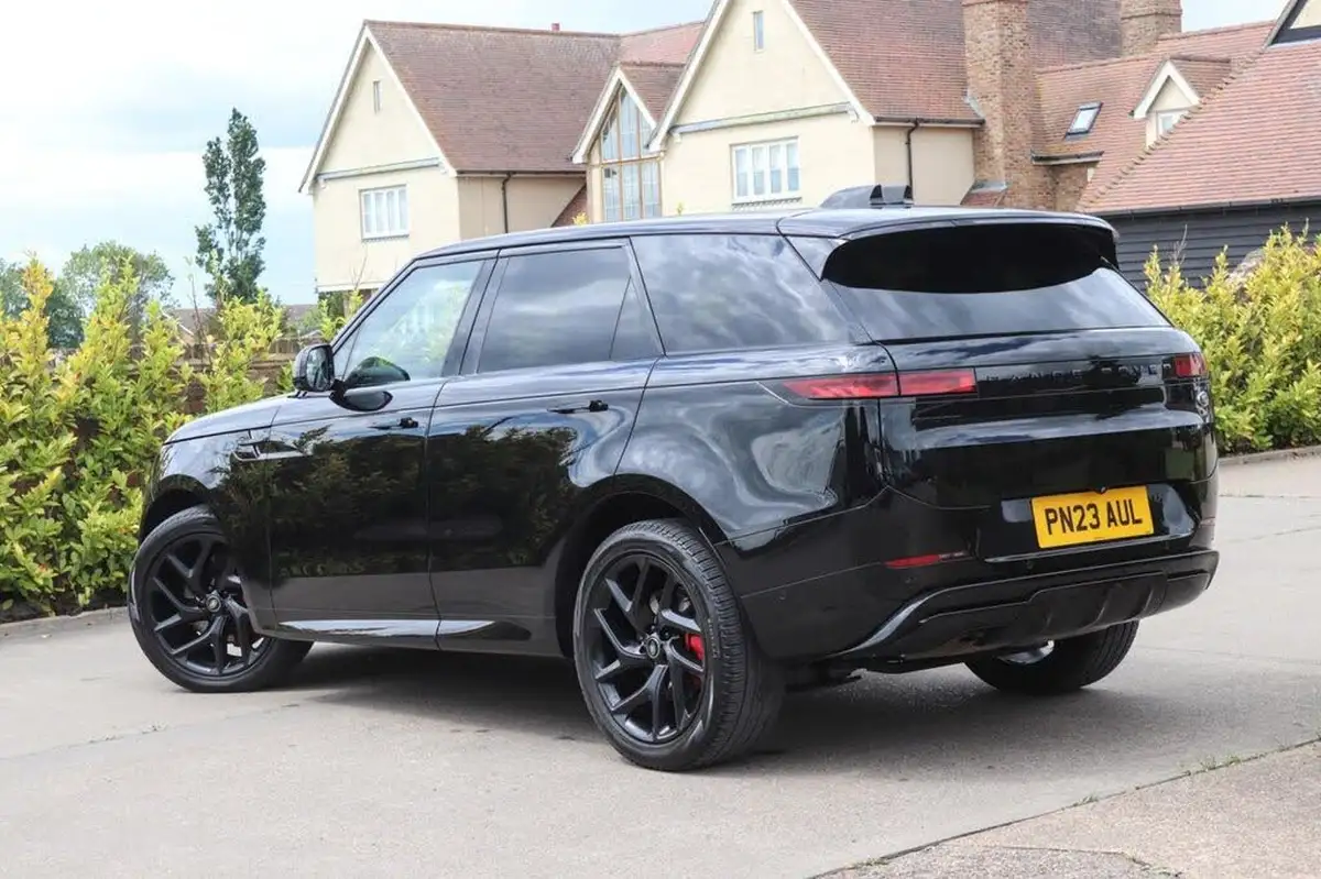 2023-land-rover-range-rover-sport-30-d300-dynamic-se-big-1