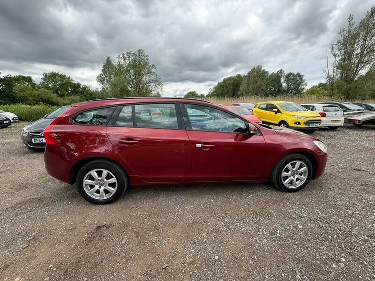 2012-volvo-v60-16td-d2-es-big-7