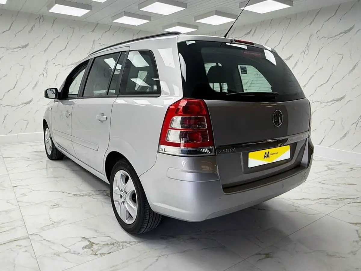 2013-vauxhall-zafira-16-exclusiv-big-5
