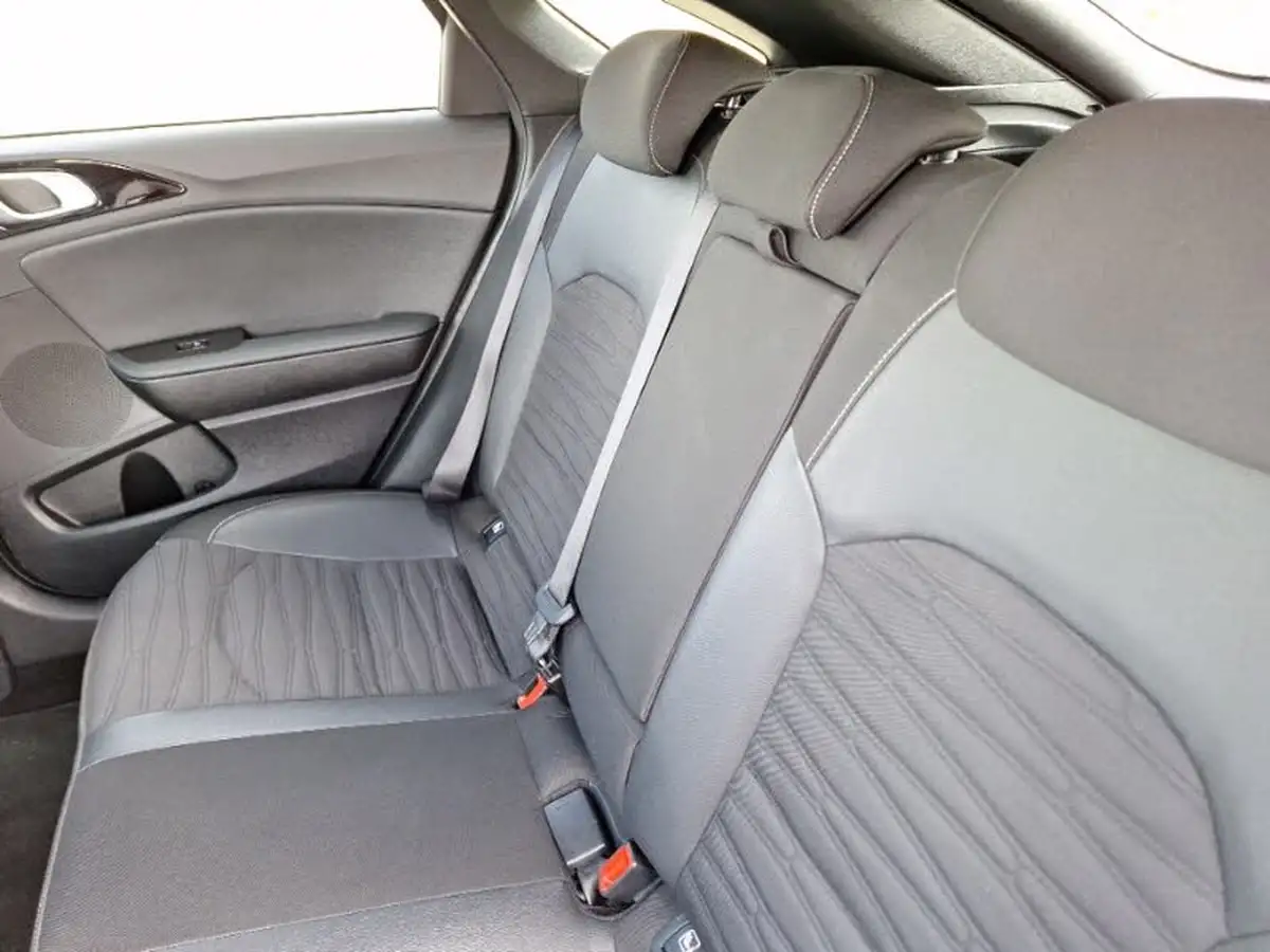 2022-kia-pro-ceed-15-t-gdi-gt-line-big-5