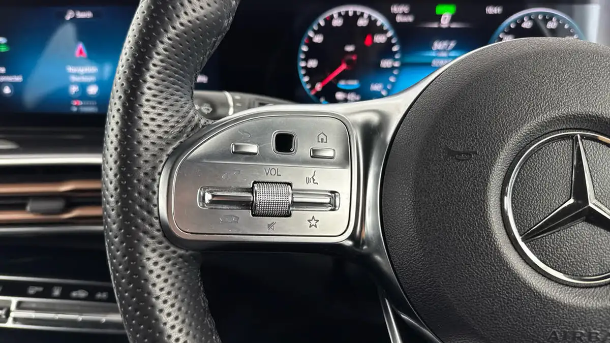 2022-mercedes-benz-eqc-e-eqc-400-amg-line-big-20