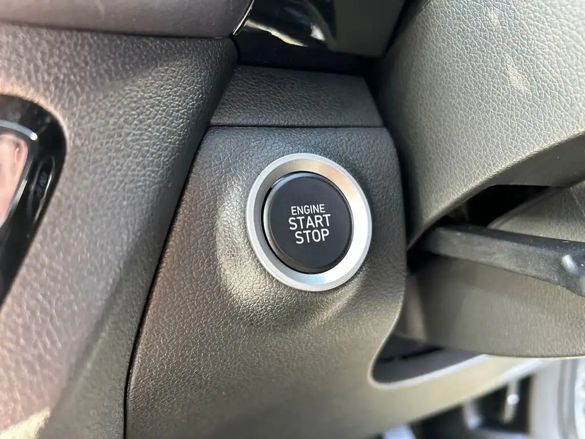 2024-hyundai-i10-10-premium-63ps-auto-big-23