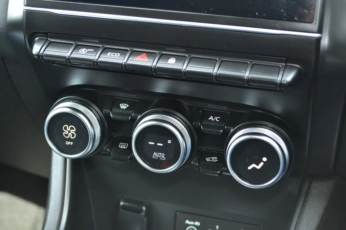 2022-renault-captur-13-tce-iconic-edition-edc-auto-big-19
