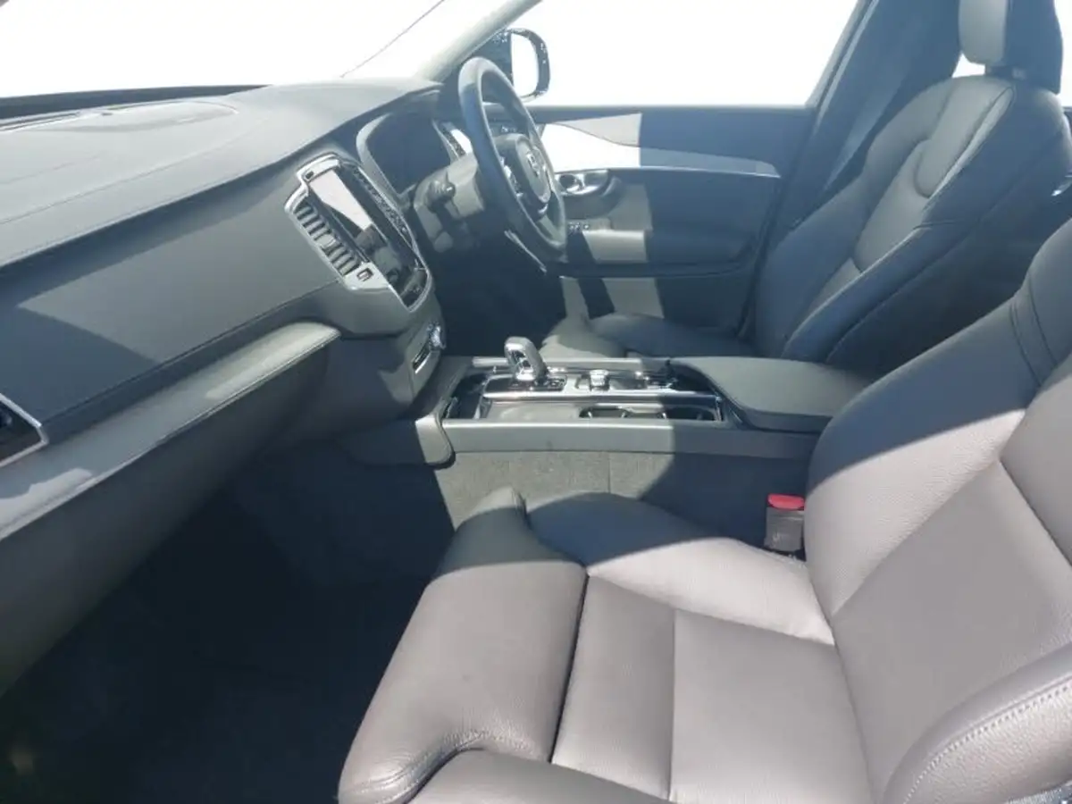 2024-volvo-xc90-20-b5-r-design-big-4