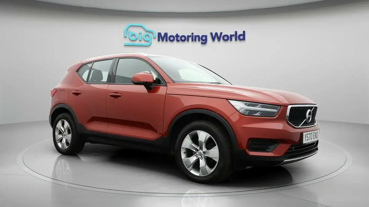 2020-volvo-xc40-20td-d3-momentum-geartronic-big-0