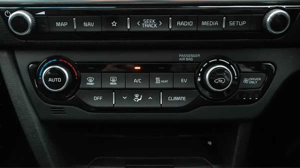 2021-kia-e-niro-ev-4-big-12