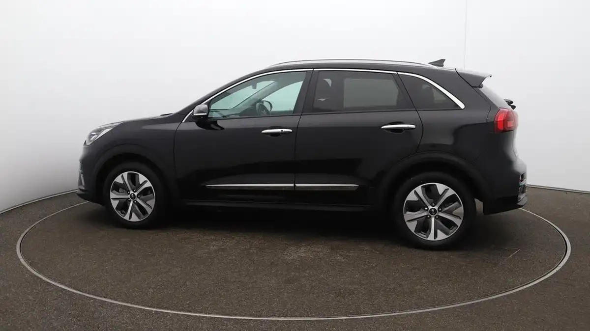 2021-kia-e-niro-ev-4-big-60