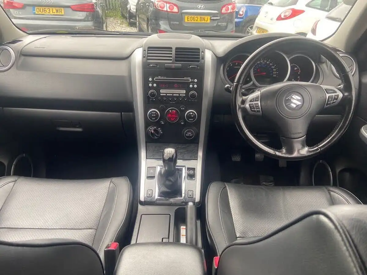 2010-suzuki-grand-vitara-19td-sz5-big-16