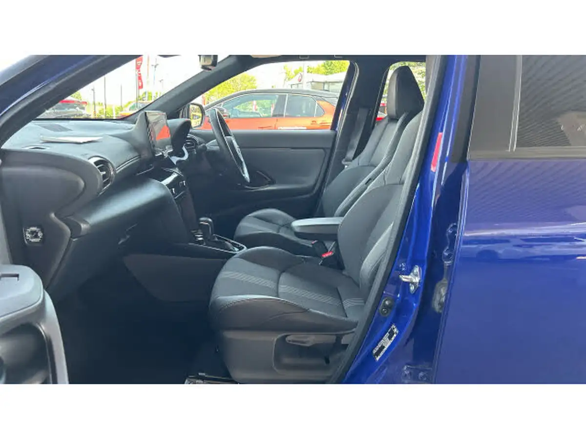 2022-toyota-yaris-cross-15-vvt-i-dynamic-big-9