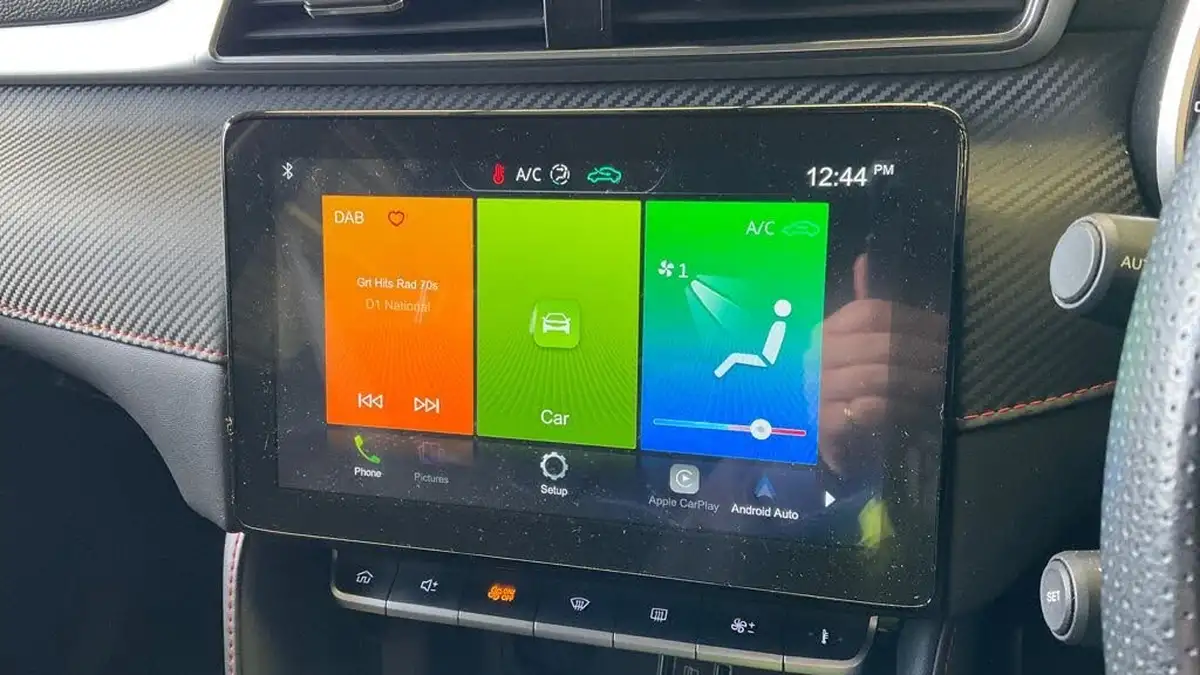 2022-mg-zs-suv-15-vti-tech-excite-big-16