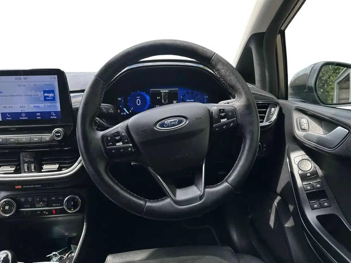 2023-ford-fiesta-10t-titanium-x-125ps-hybrid-mhev-big-16