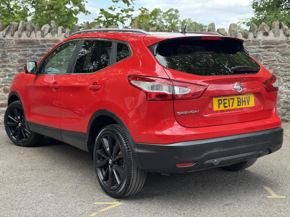 2017-nissan-qashqai-15dci-tekna-big-12