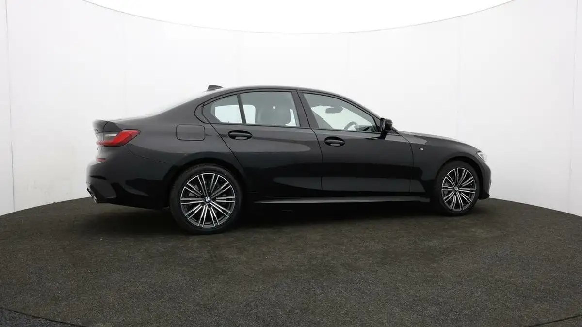 2019-bmw-3-series-20-330e-m-sport-plus-pack-big-39
