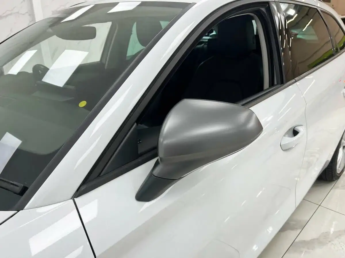 2022-seat-leon-14-e-hybrid-fr-estate-big-12