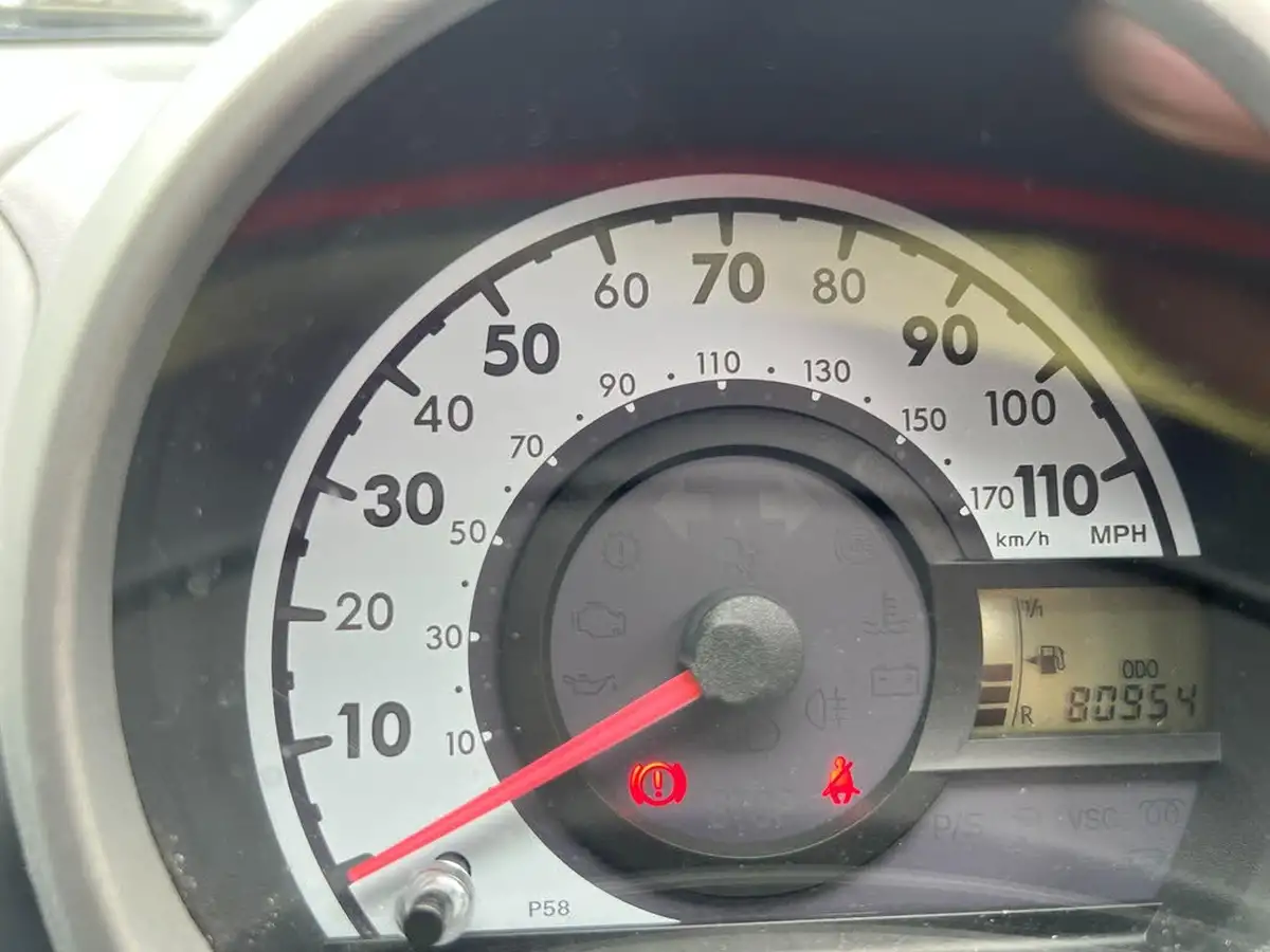 2008-toyota-aygo-10-platinum-5d-big-22