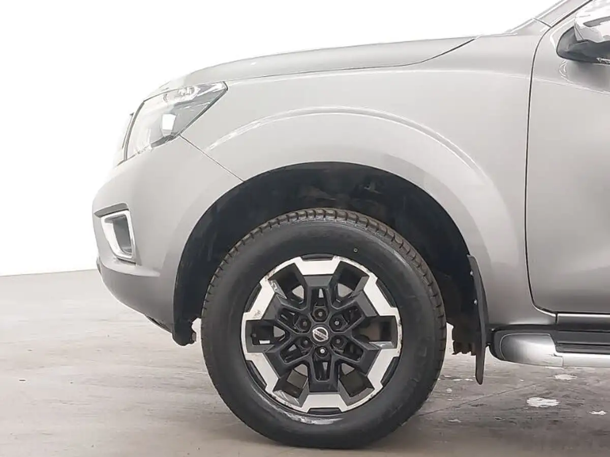 2021-nissan-navara-23dci-tt-tekna-8-navileather-auto-big-11