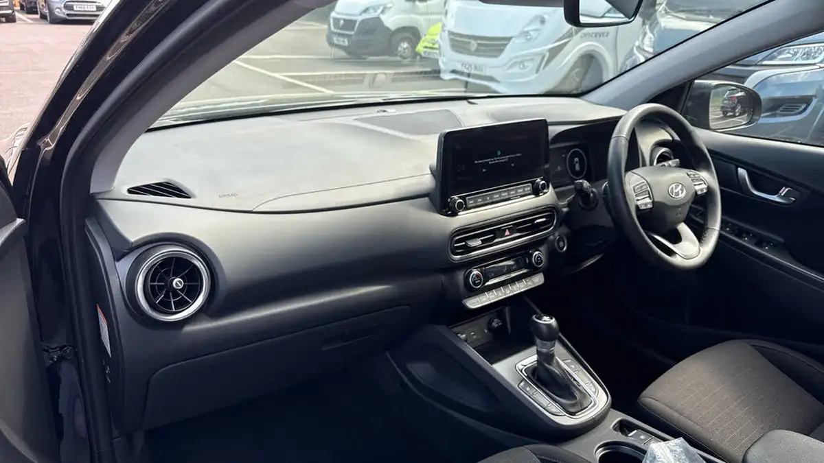 2022-hyundai-kona-16-gdi-premium-big-9