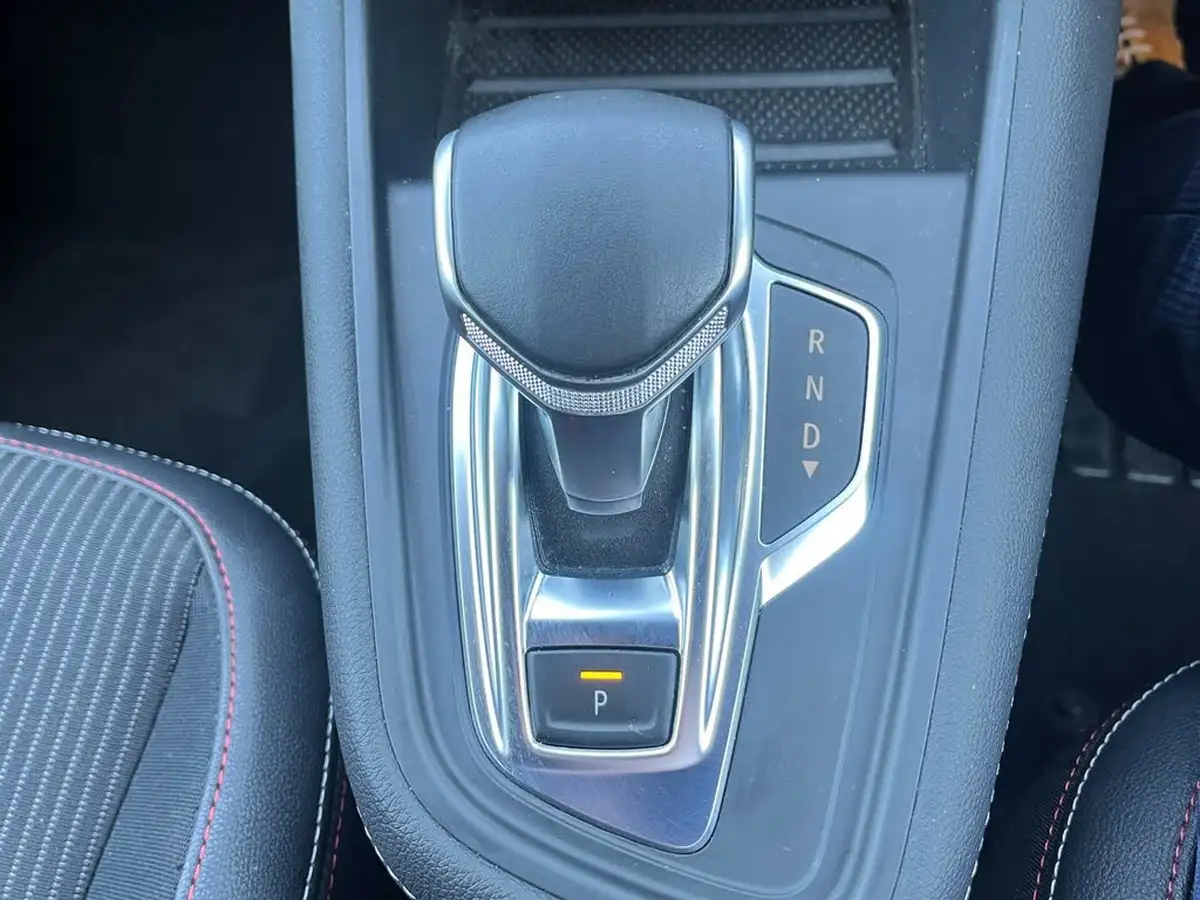 2021-renault-captur-13-tce-rs-line-edc-auto-big-47