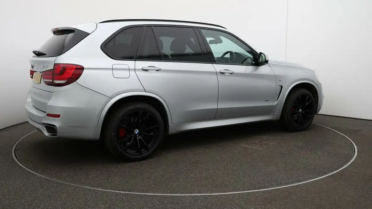 2018-bmw-x5-big-52