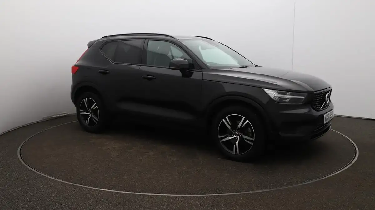 2022-volvo-xc40-20-b4-r-design-big-43
