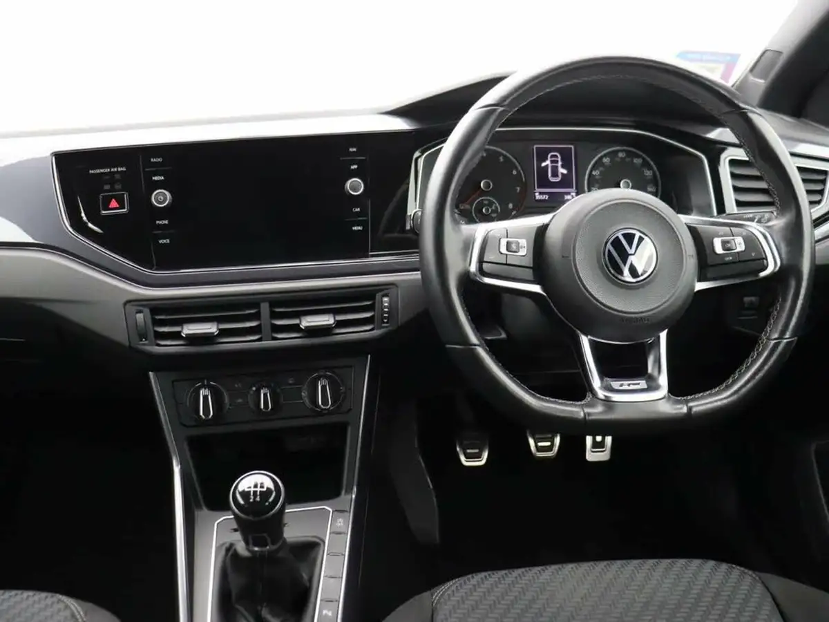 2021-volkswagen-polo-10-tsi-r-line-95ps-big-22