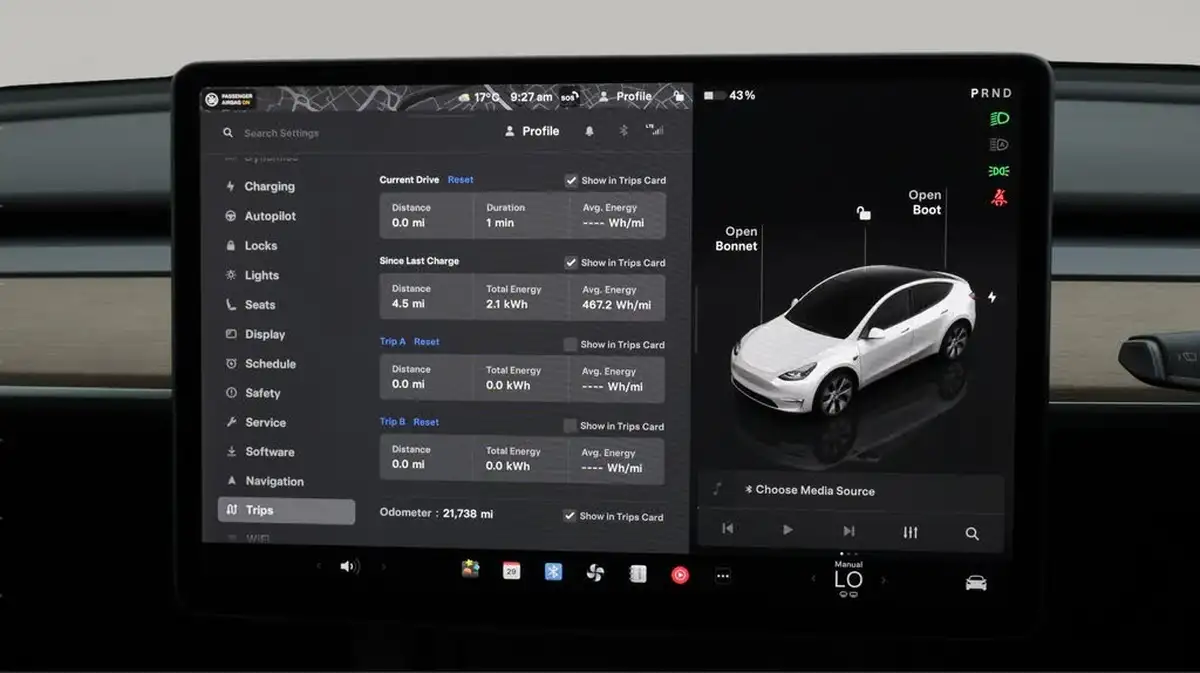 2022-tesla-model-y-e-long-range-big-10