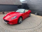 2010-ferrari-california-43-small-23