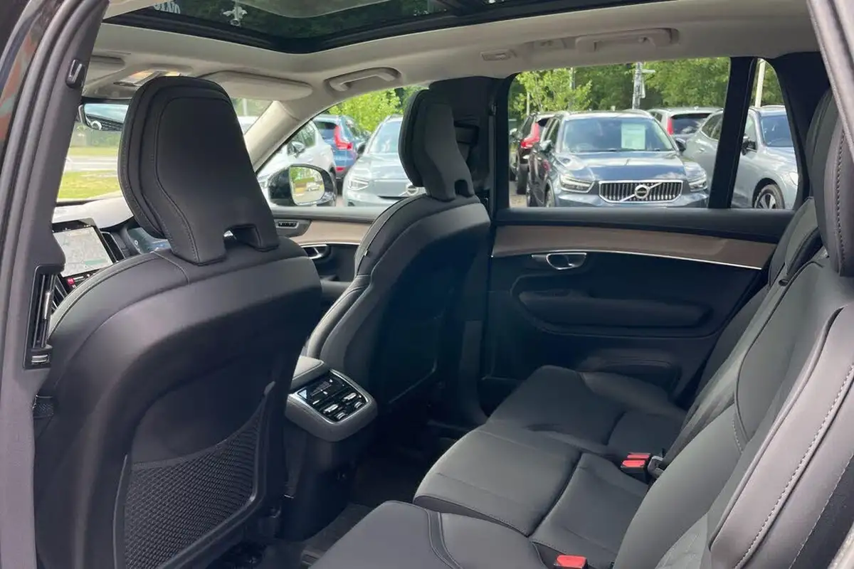 2025-volvo-xc90-20-b5-plus-big-32