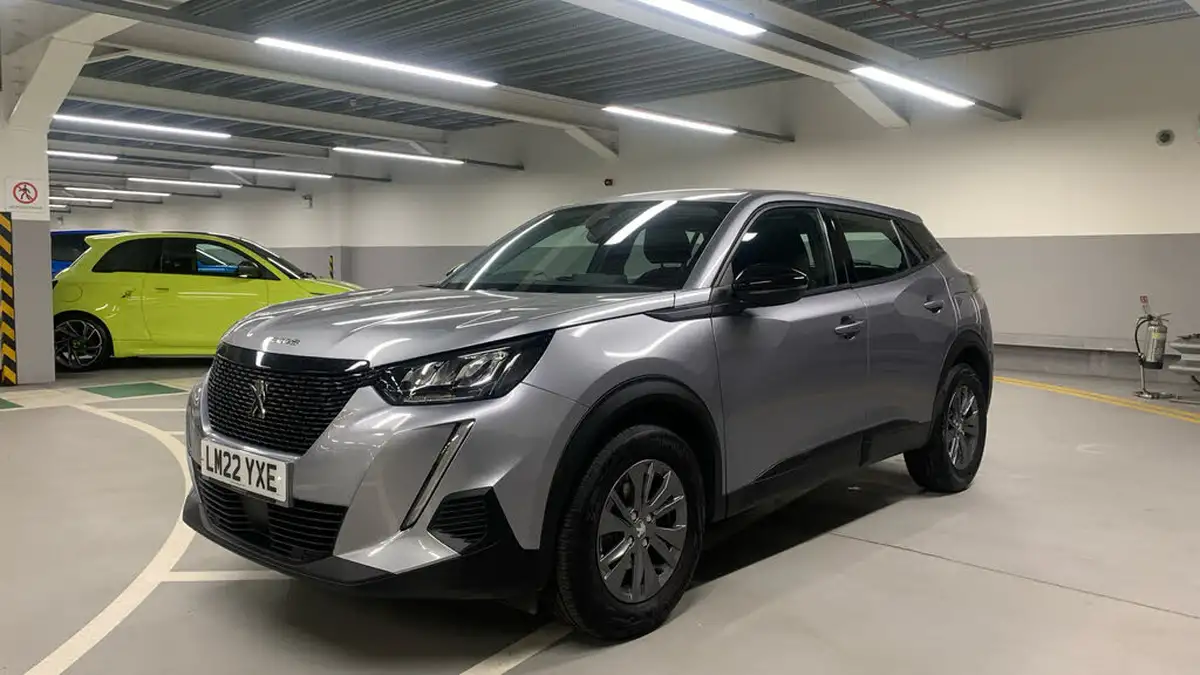 2022-peugeot-2008-suv-12-puretech-active-premium-big-6