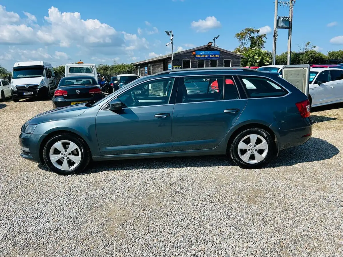 2019-skoda-octavia-16tdi-se-technology-estate-big-5