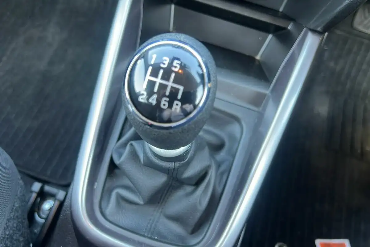 2022-suzuki-vitara-14-boosterjet-sz-t-big-37