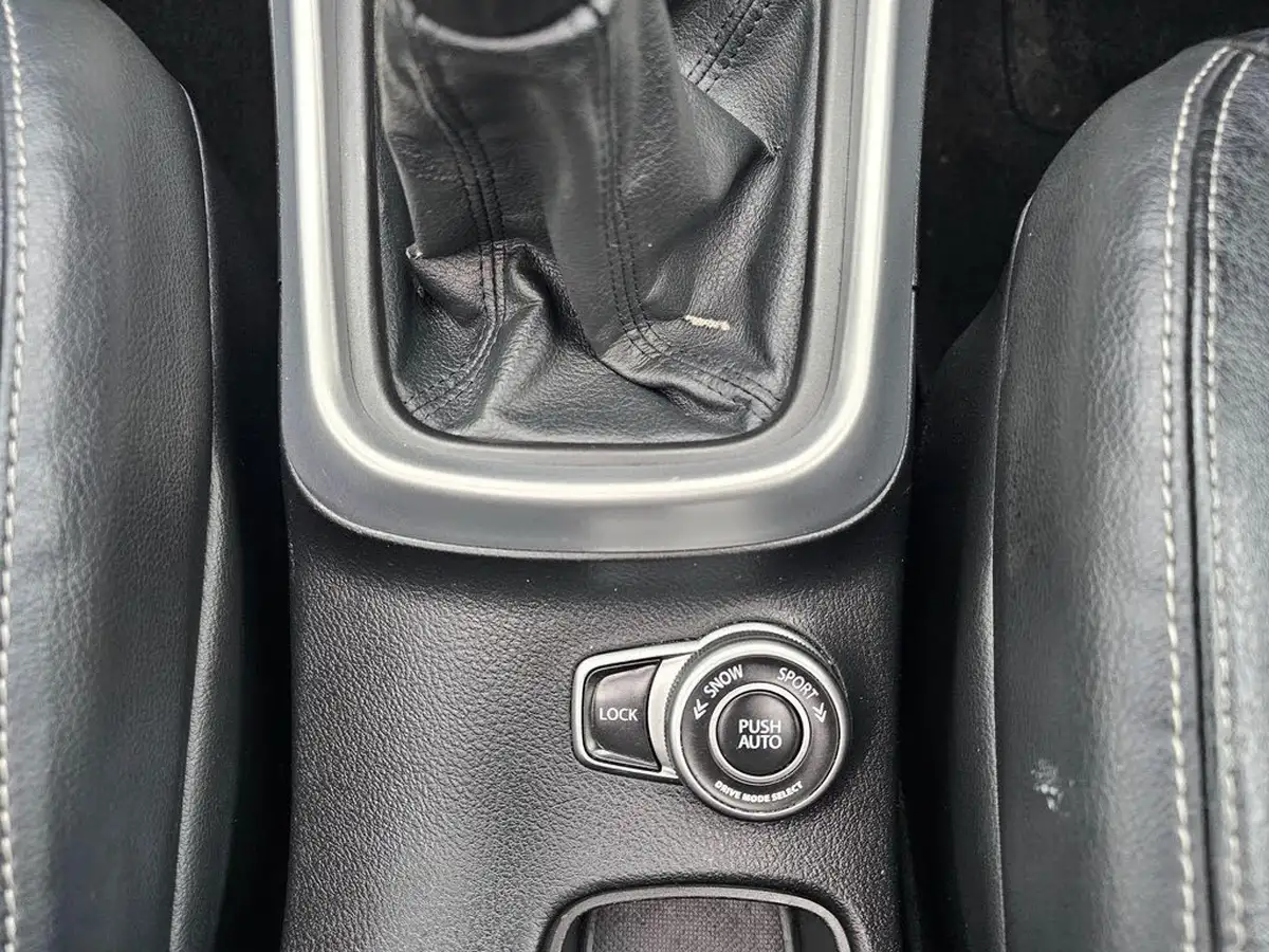 2013-suzuki-s-cross-16-sz5-allgrip-big-10