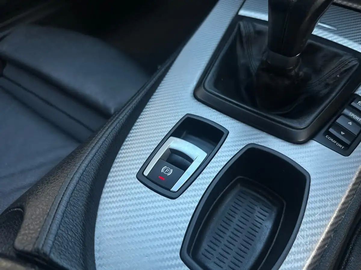 2012-bmw-z4-20-sdrive20i-m-sport-big-18