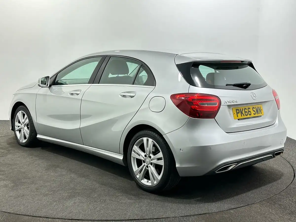 2016-mercedes-benz-a-class-15d-a180d-sport-executivess-7g-dct-big-4