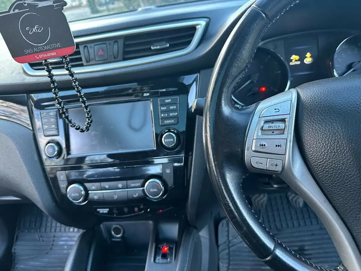 2010-mercedes-benz-c-class-18-c180-cgi-sport-156bhp-saloon-4d-big-61