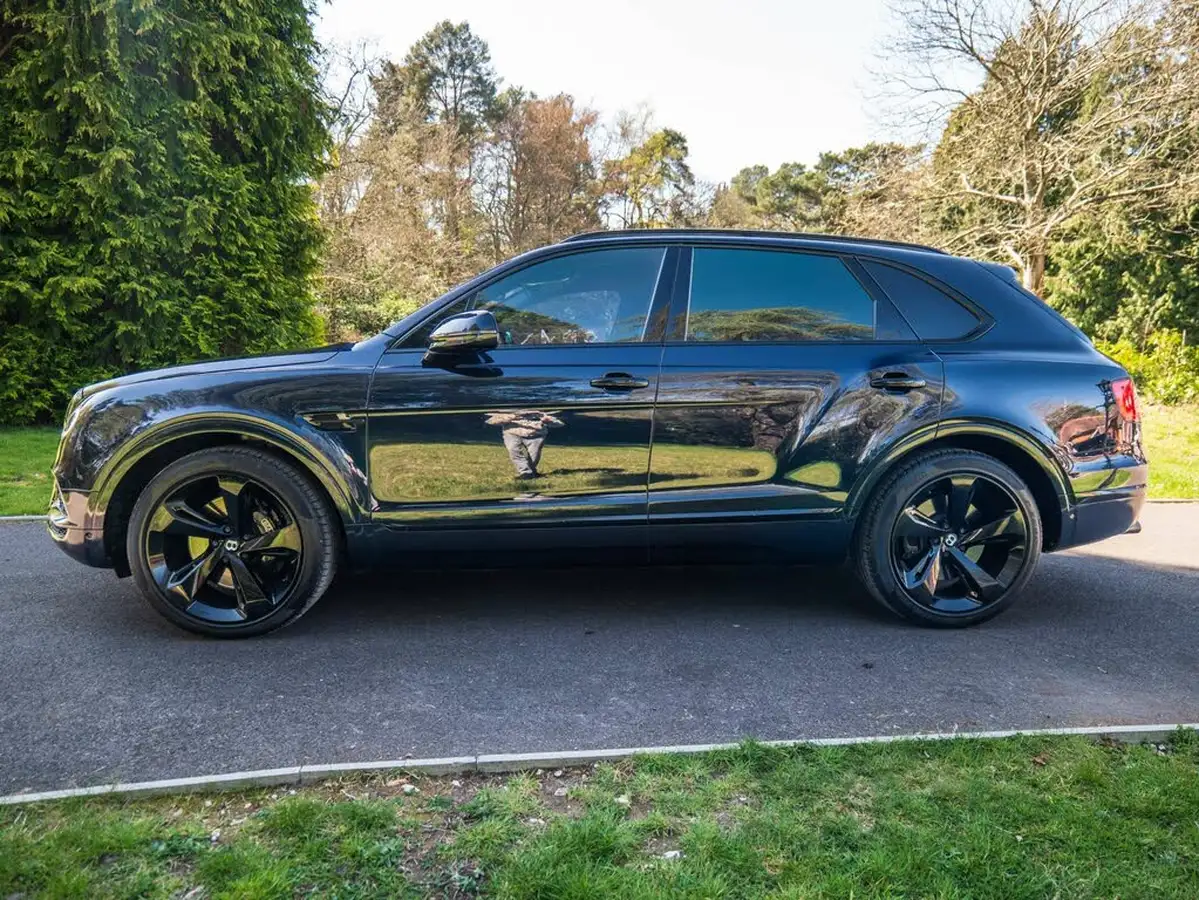 2017-bentley-bentayga-60-w12-big-7