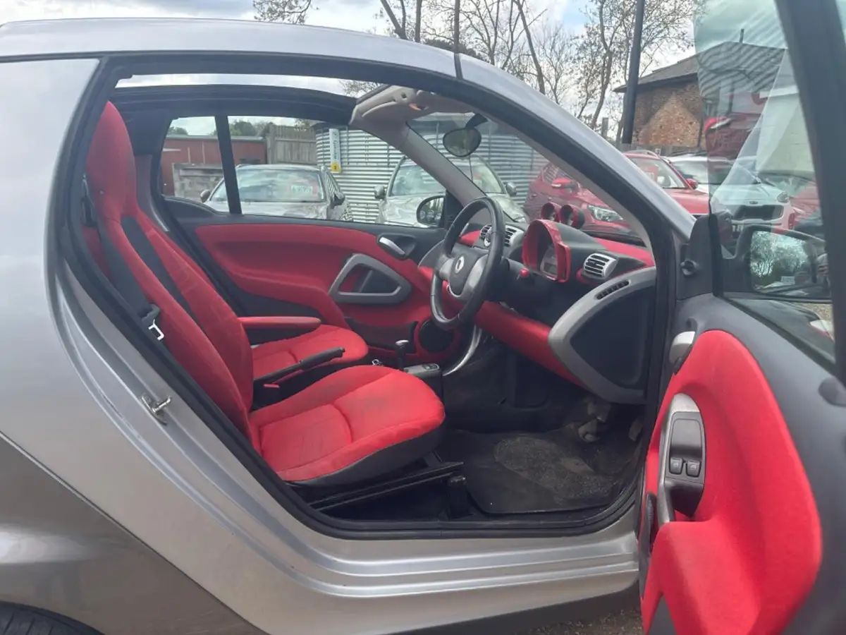 2010-smart-fortwo-10-passion-71bhp-cabriolet-big-13