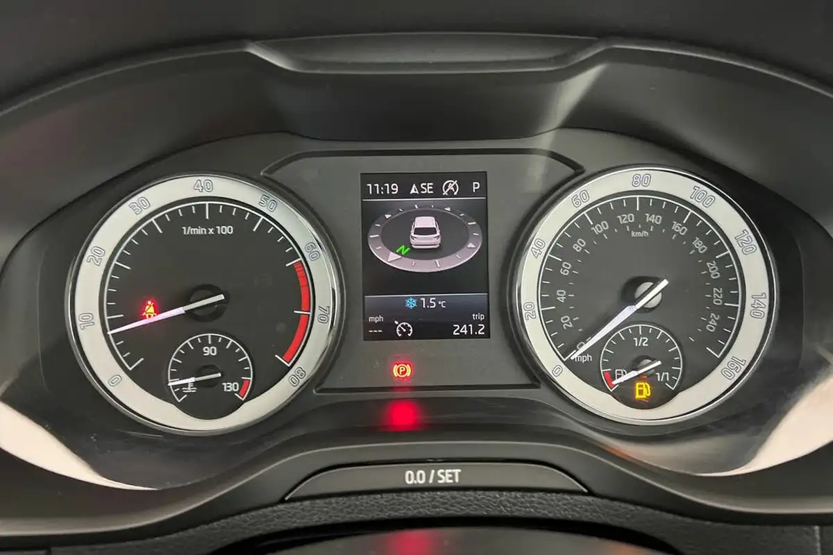 2018-skoda-karoq-15-tsi-se-l-ss-dsg-big-6