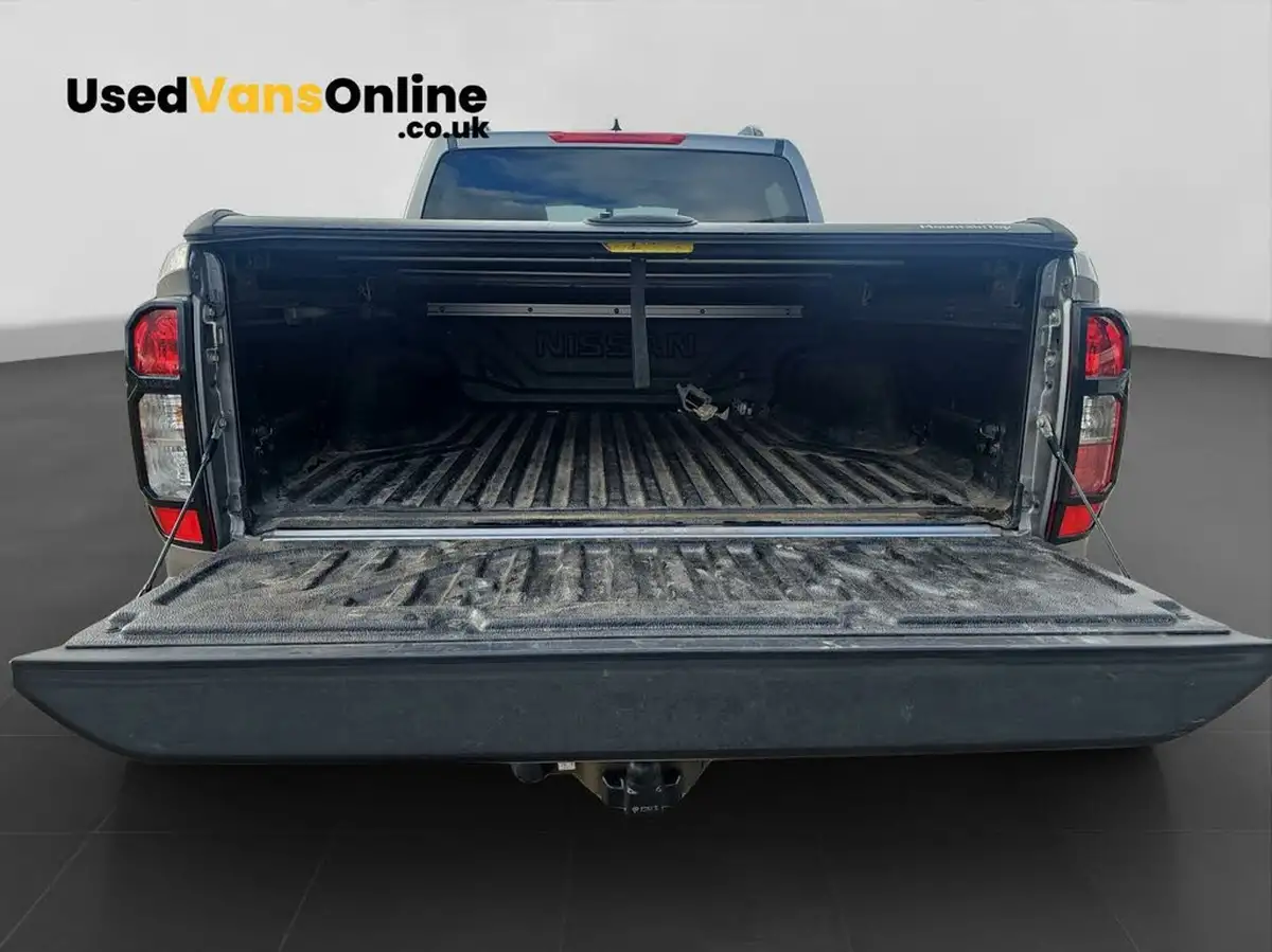 2021-nissan-navara-23dci-tt-n-guard-8-navileathersunroof-auto-big-19